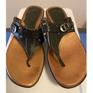 FLEXI Black Wedge Sandals